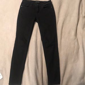 Vigoss mid rise supper skinny black jean